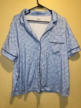 GAP Light Blue Floral Satin Pajama Set with Navy Piping